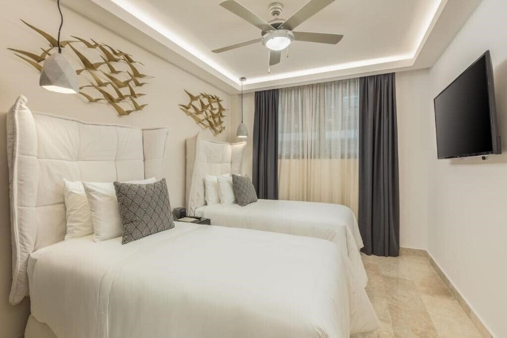Фото Serenity Hotel Boutique 5*