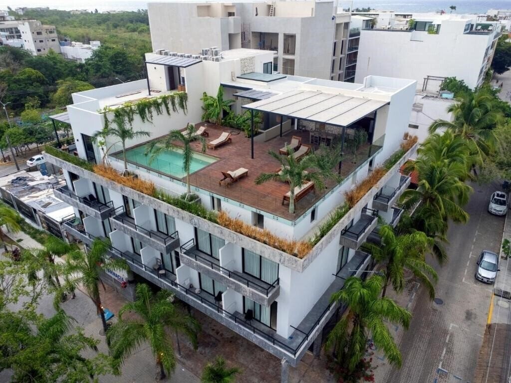 Отель Ah Xok Suites 4*