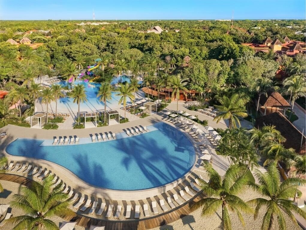 Отель Iberostar Waves Quetzal 5*