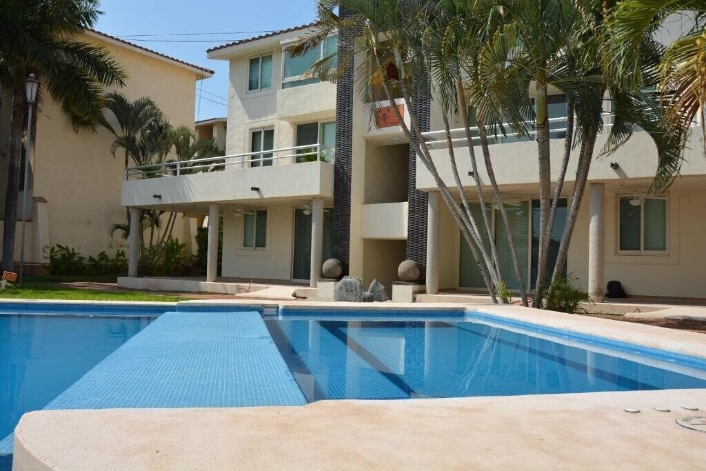 Фотографія Zenharmony Suites 3*