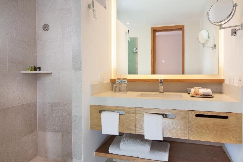 Зображення Sunset Plaza Beach Resort SPA 4*