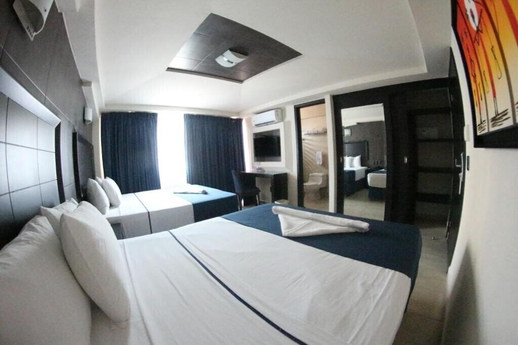 Фотография Portonovo Plaza 4*