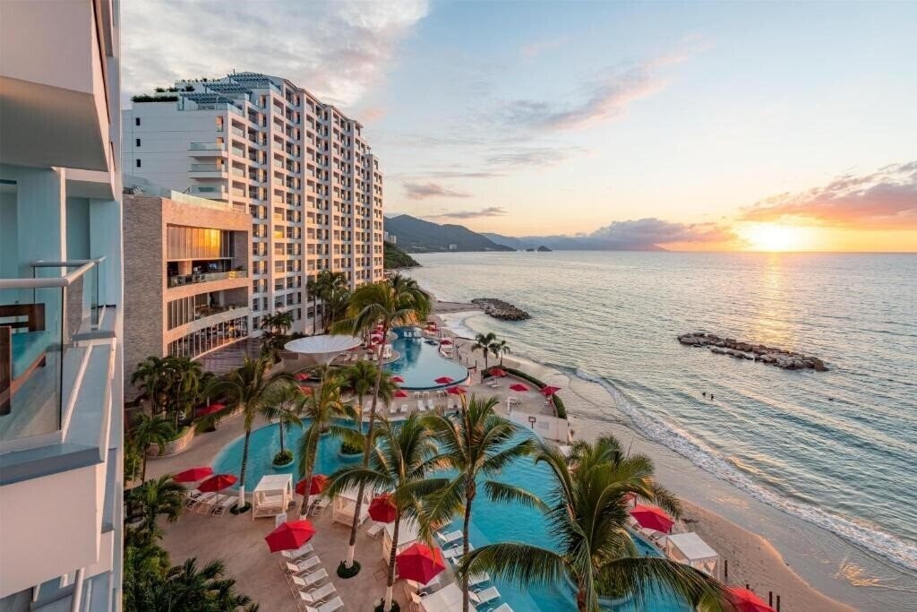Фото Hilton Vallarta Riviera All-Inclusive Resort 4*