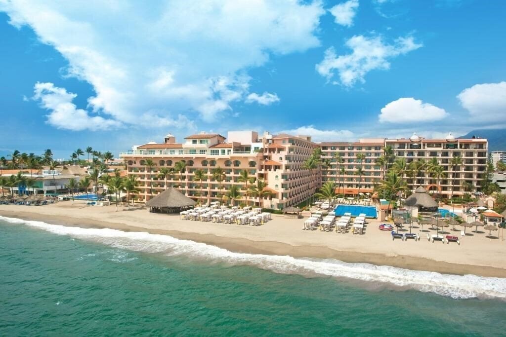 Готель Golden Crown Paradise All Inclusive 4*