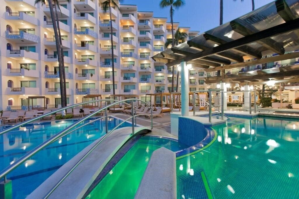 Фото Golden Crown Paradise All Inclusive 4*