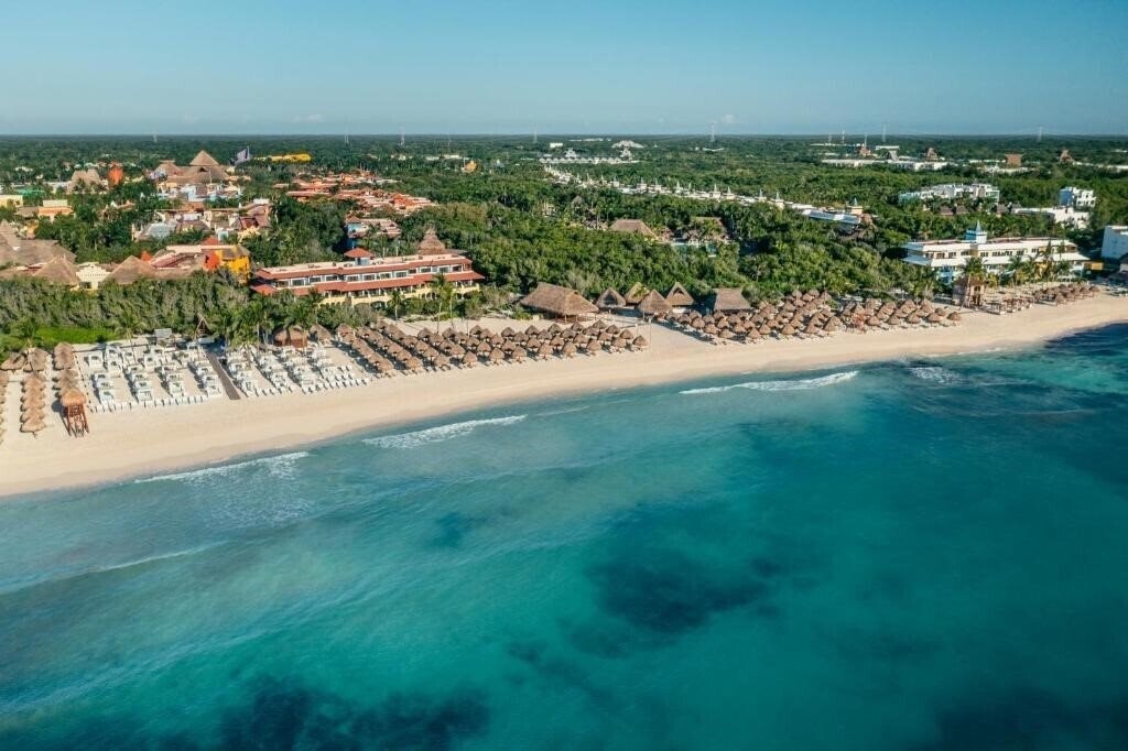 Готель Iberostar Waves Paraiso Beach 5*