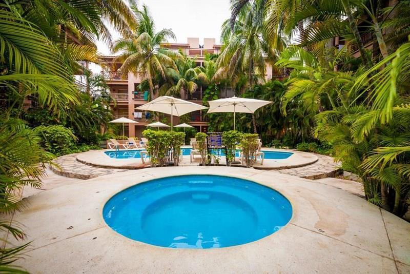 Готель Tukan Hotel Beach Club 4*