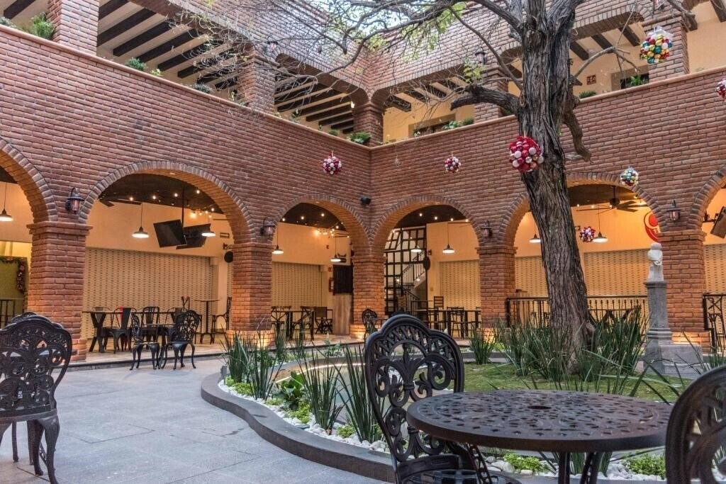Изображение El Punto 4*