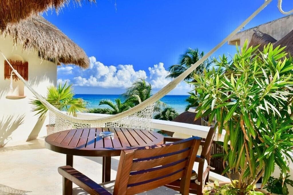 Отель Playa Palms 3*