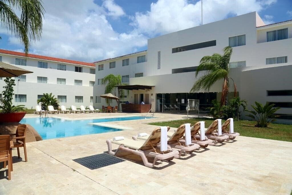 Фото Wyndham Garden Playa Del Carmen 3*