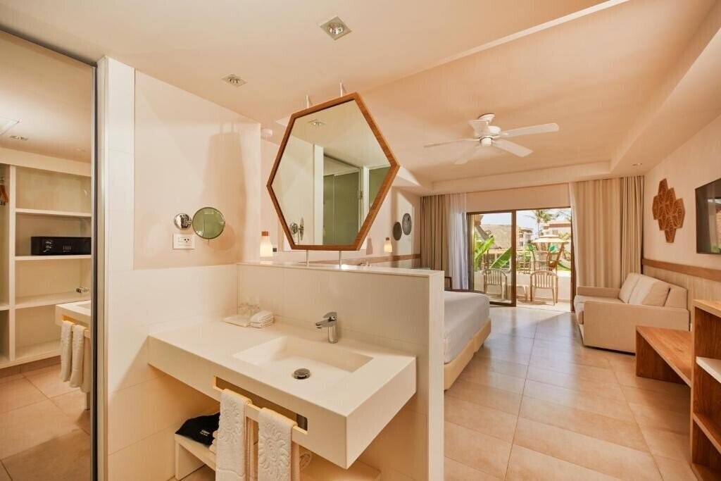 Фотографія Bahia Principe Grand Tulum (ex. Grand Bahia Principe Tulum, Gran Bahia Principe Riviera Maya) 5*