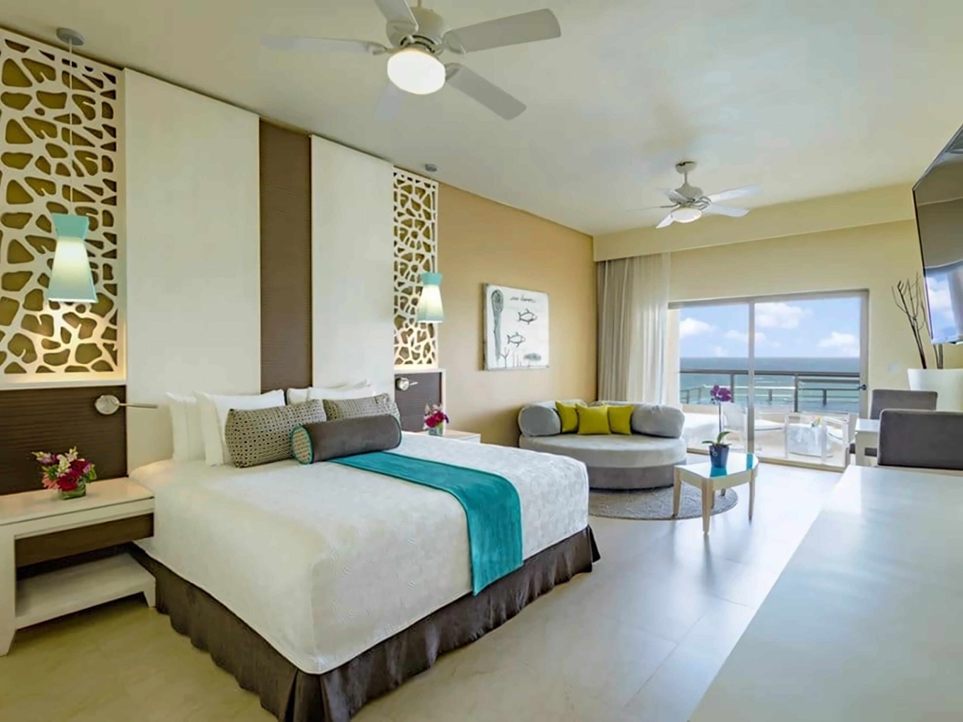 Фото El Dorado Seaside Suites 5*