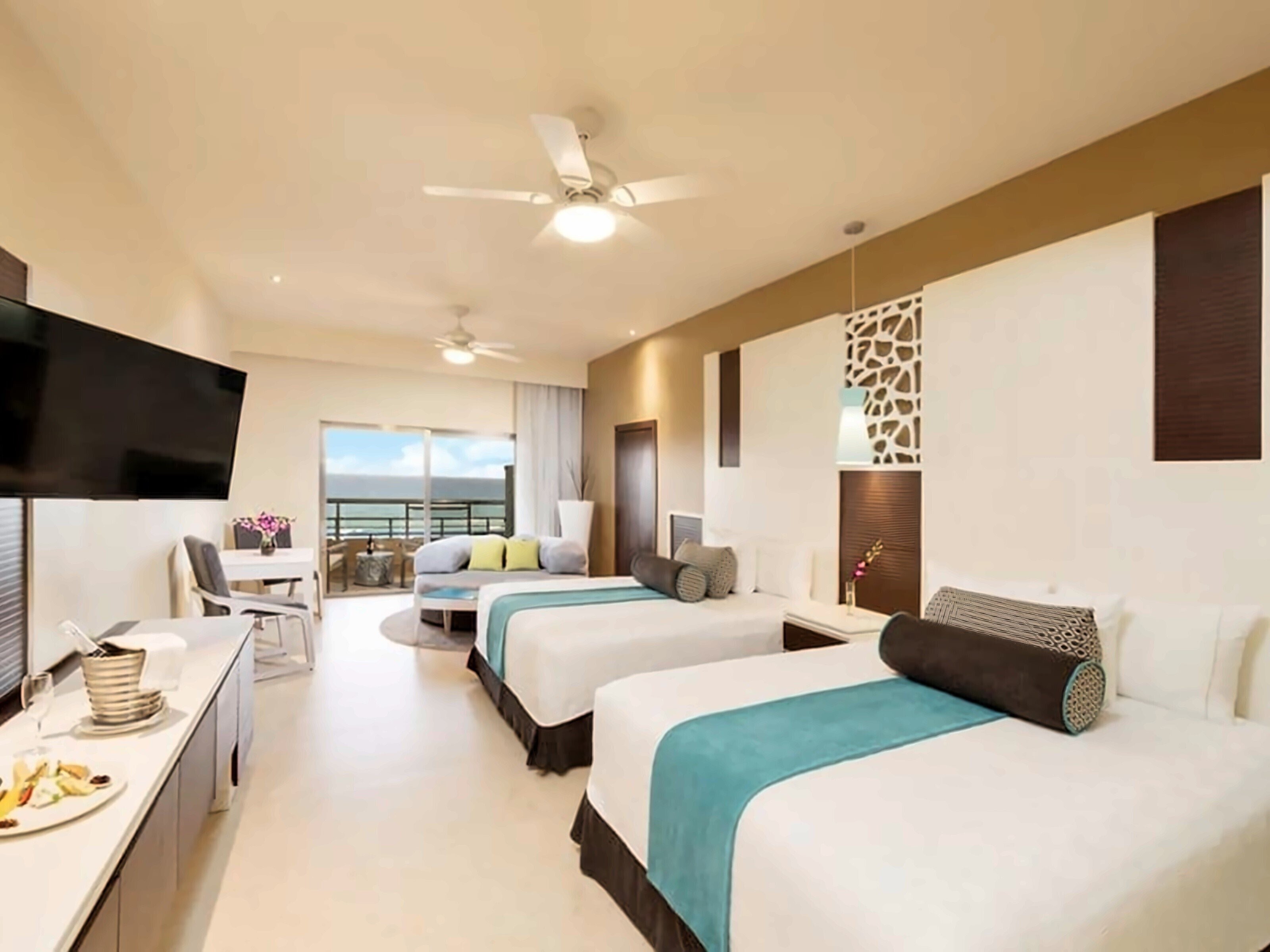 Фотография El Dorado Seaside Suites 5*