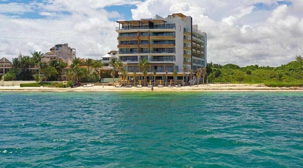 Фотографія The Fives Oceanfront 5*