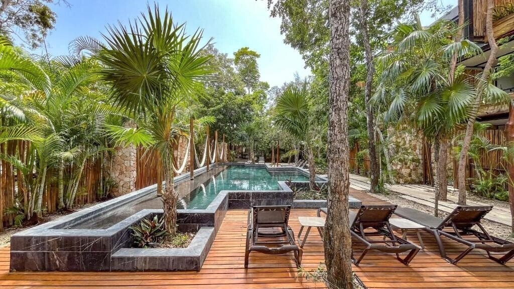 Готель Amaka Riviera Tulum 3*