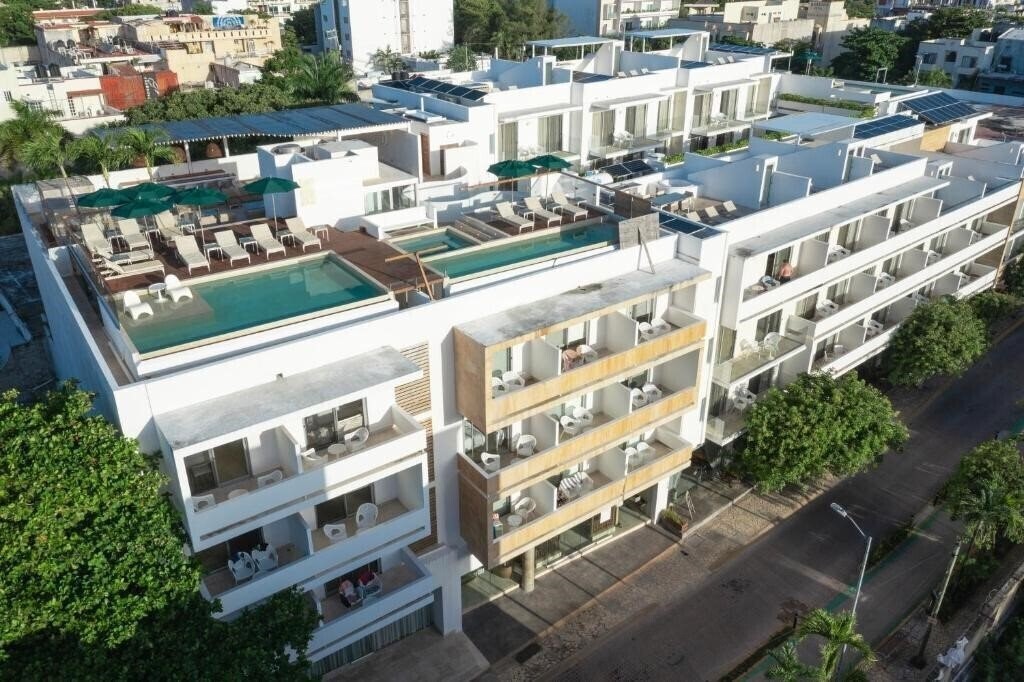 Отель Antera Hotel & Residences 4*