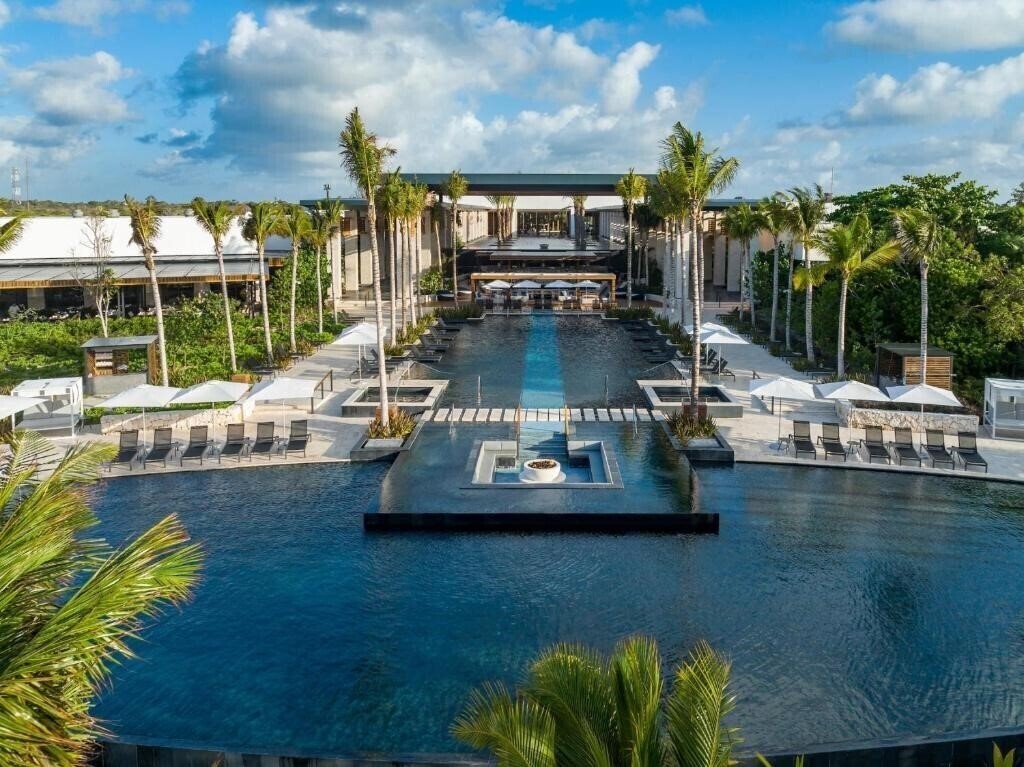 Картинка Conrad Tulum 5*