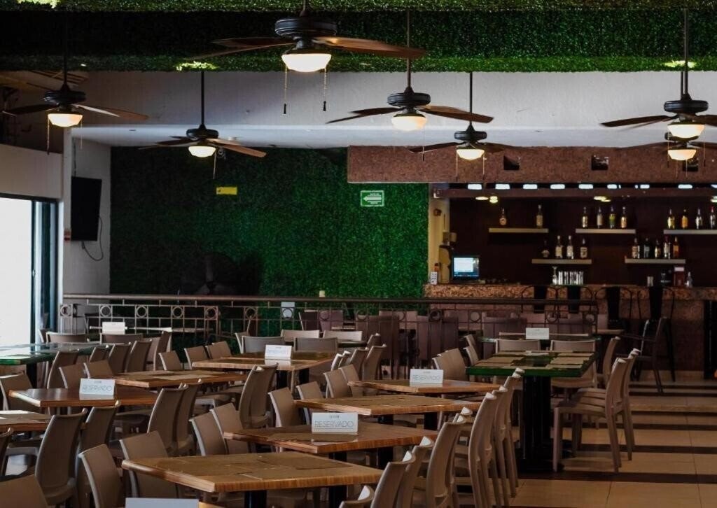 Фотография Tukan Hotel Playa del Carmen 4*