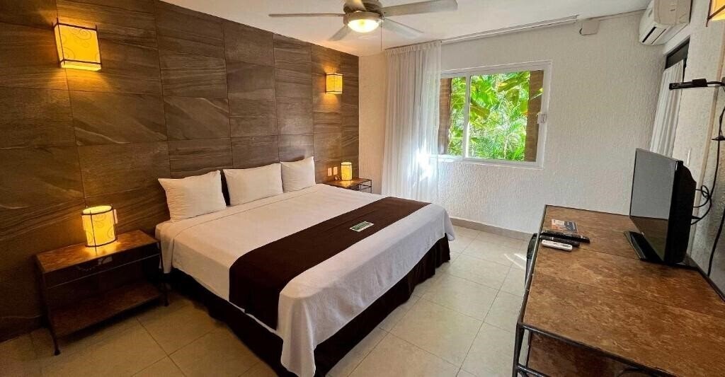Изображение Tukan Hotel Playa del Carmen 4*