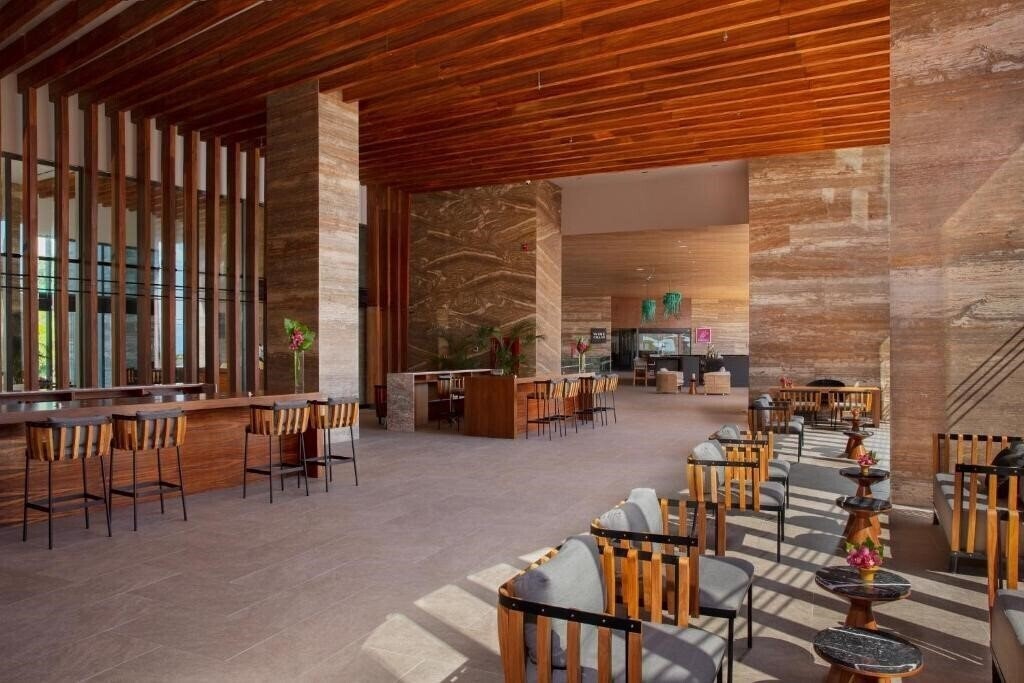 Изображение Secrets Bahia Mita Surf & SPA 5*