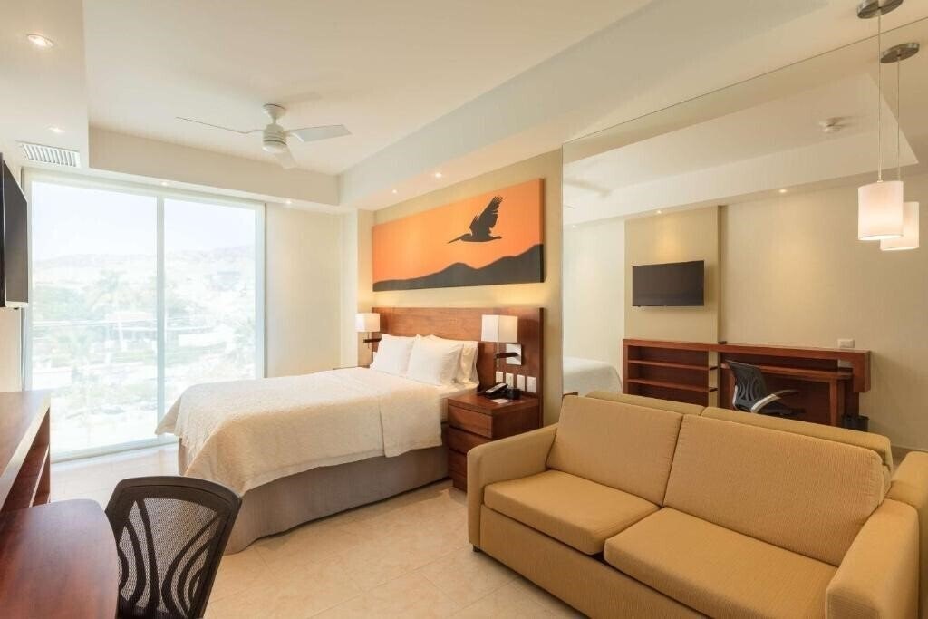 Фотография Hampton Inn & Suites by Hilton Los Cabos 3*