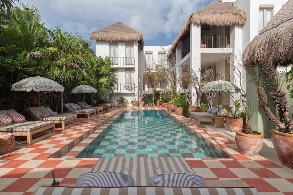Отель Hotel Panamera 4*