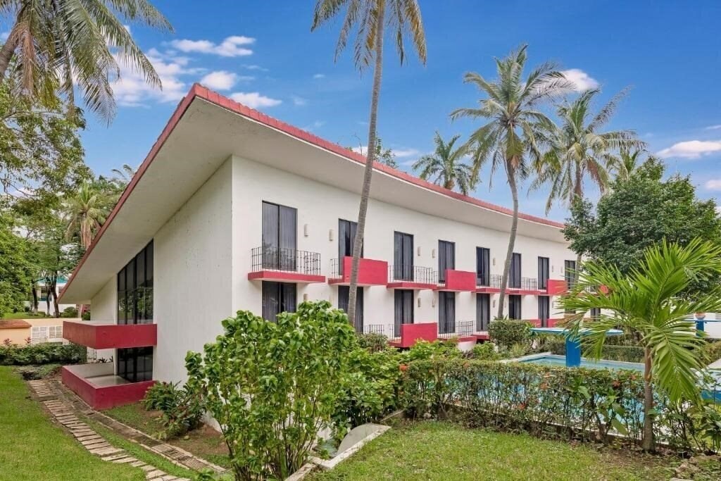 Отель Fiesta Inn Villahermosa Cencali 4*