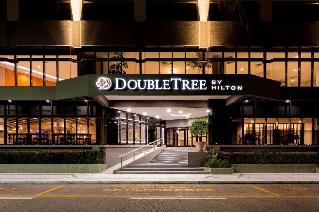 Отель Doubletree by Hilton Veracruz 4*