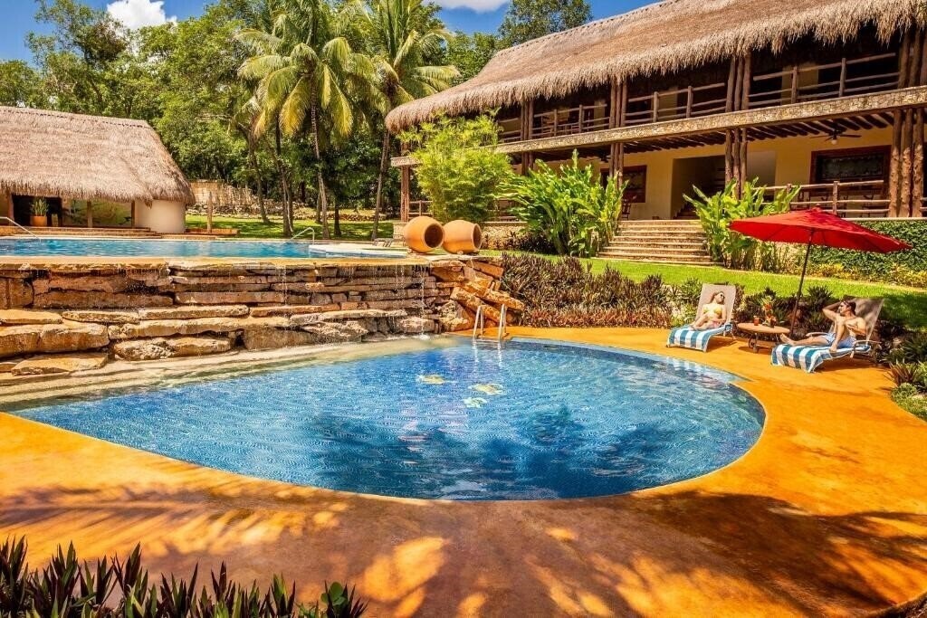 Готель The Lodge At Uxmal 4*