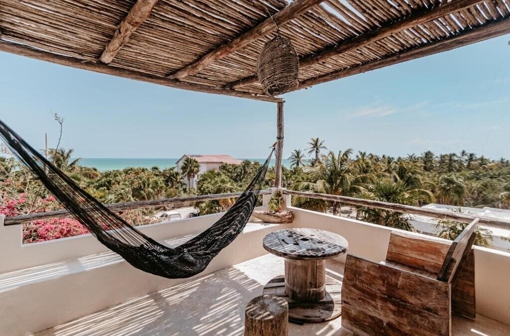 Фото Lunarena Boutique Beach Hotel 3*