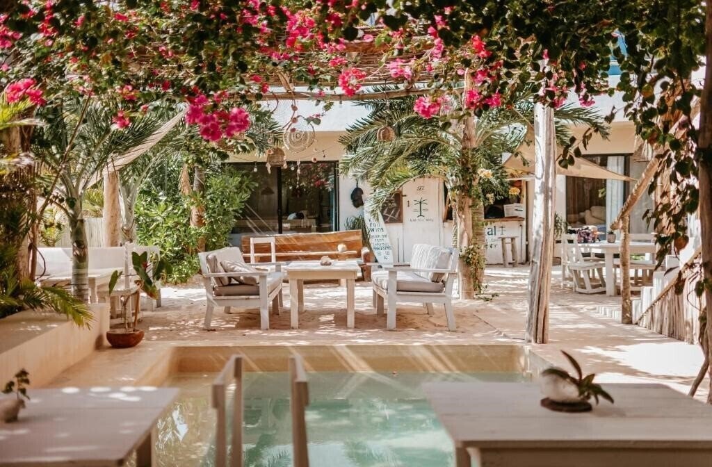 Фотография Lunarena Boutique Beach Hotel 3*