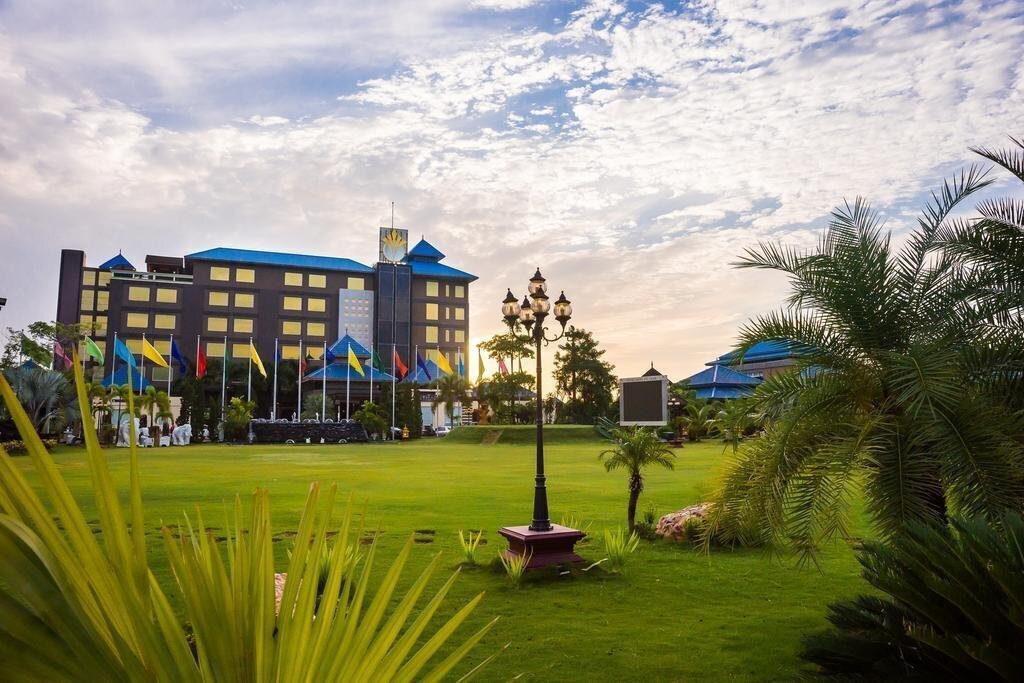 Зображення Hotel Shwe Pyi Thar 4*