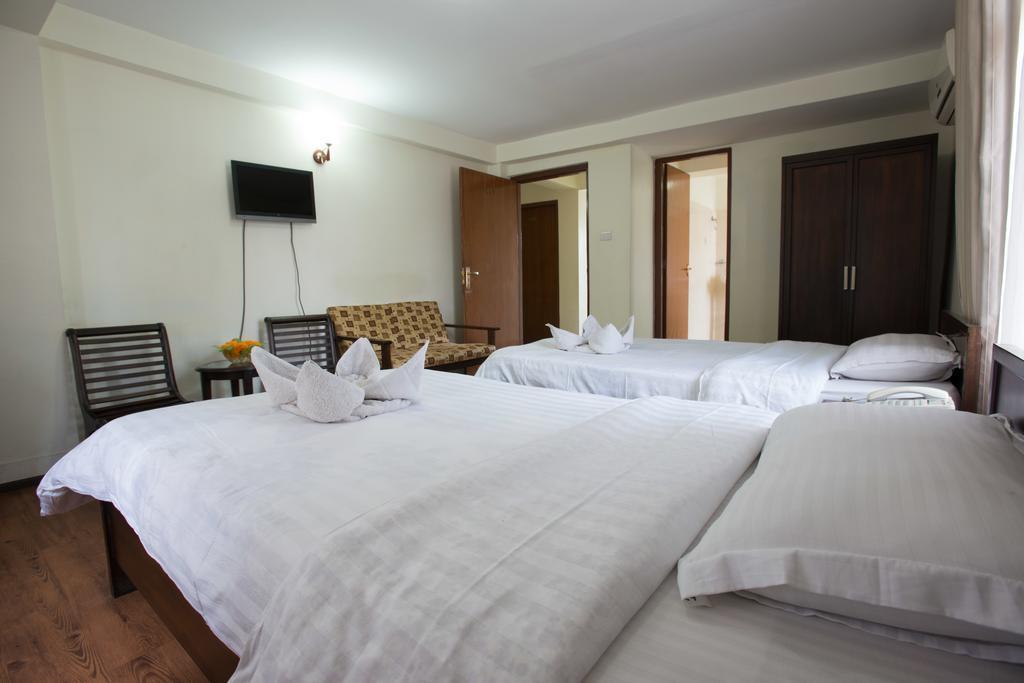 Изображение Hotel Yambu 3*