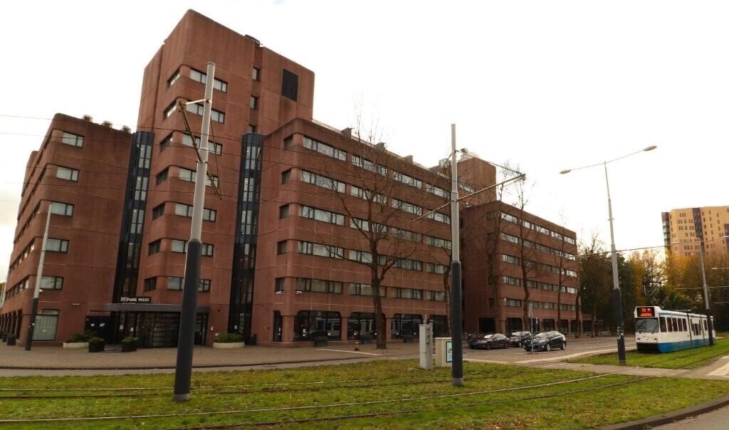 Готель Golden Tulip Amsterdam West 4*
