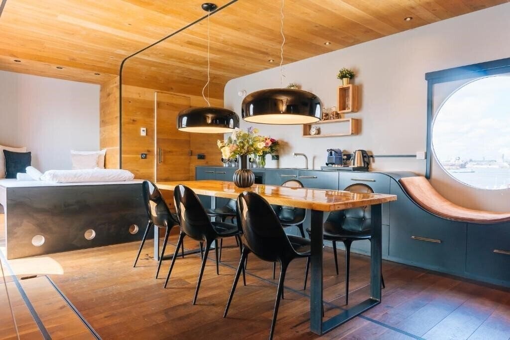 Зображення Amstel Botel 3*