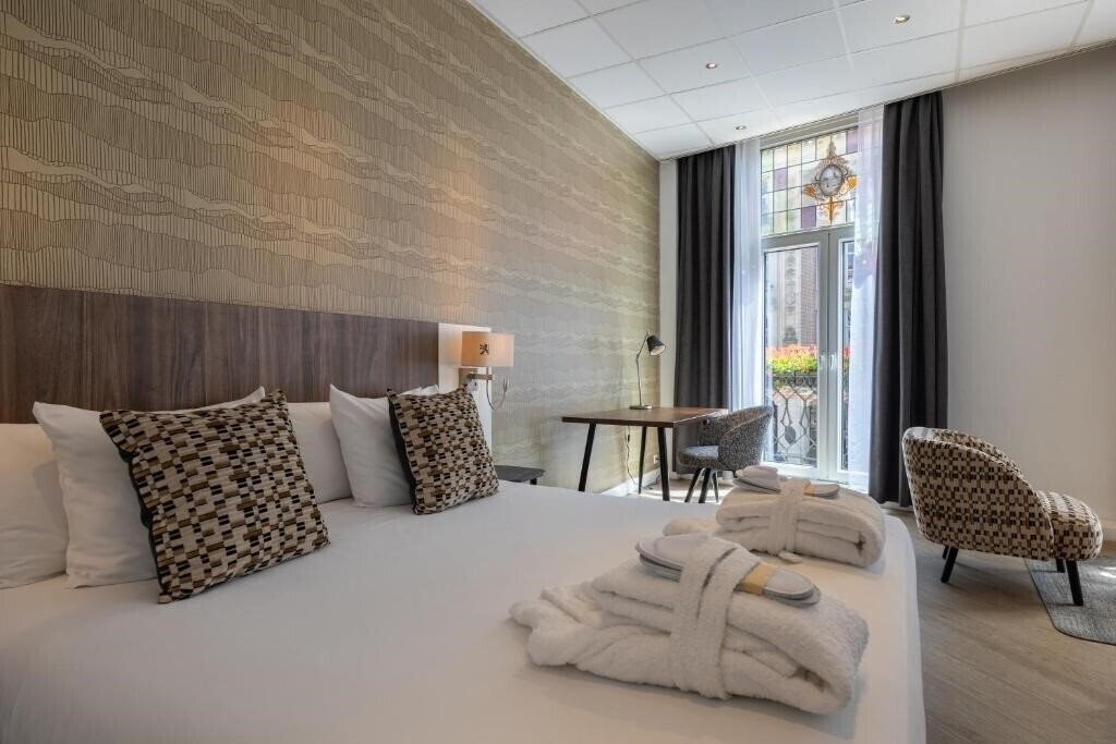 Картинка Amsterdam De Roode Leeuw 4*