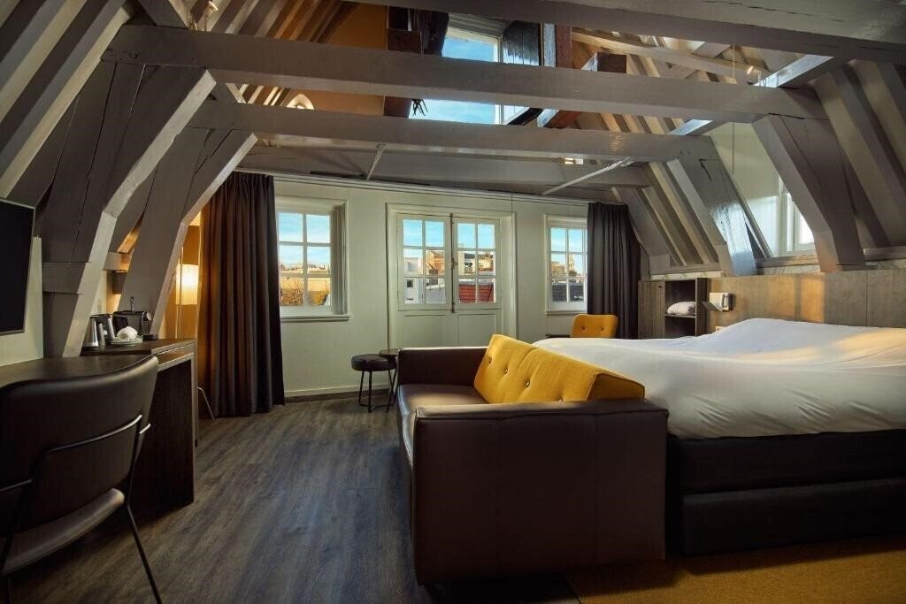 Фото Inntel Hotels Amsterdam Centre 4*