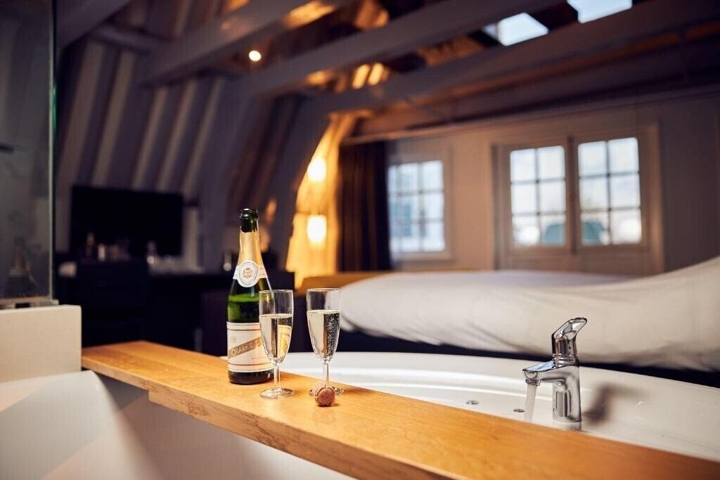 Фотографія Inntel Hotels Amsterdam Centre 4*