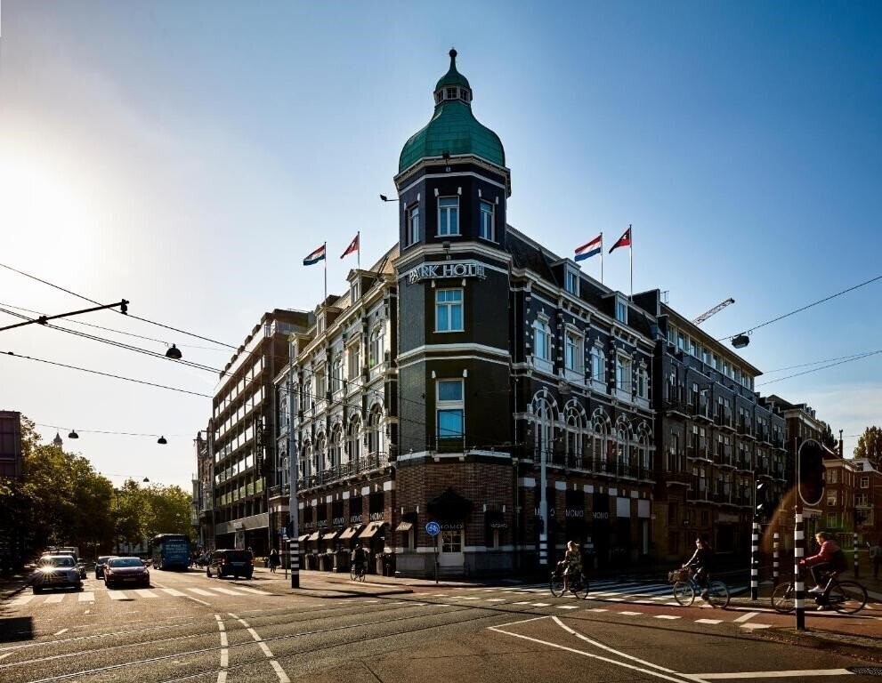 Отель Park Hotel 4*