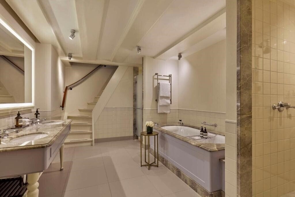 Фотографія Waldorf Astoria Amsterdam 5*