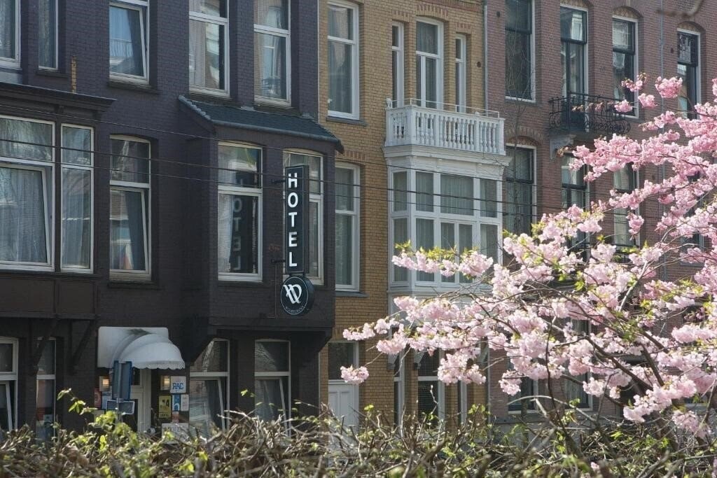 Готель Aadam Hotel Wilhelmina 2*