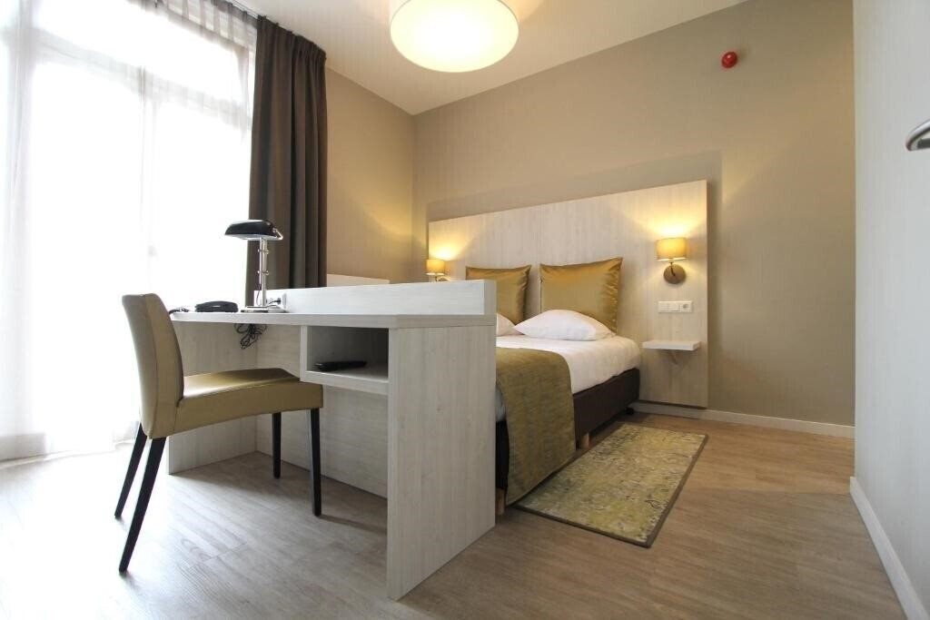 Готель Apple Inn Hotel 3*