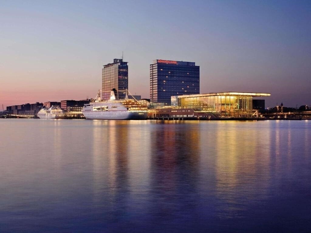 Готель Movenpick Hotel Amsterdam City Centre 4*