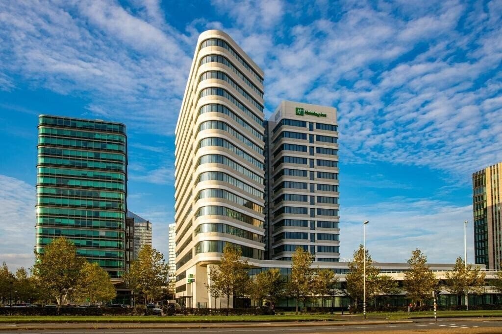 Готель Holiday Inn Amsterdam - Arena Towers 3*