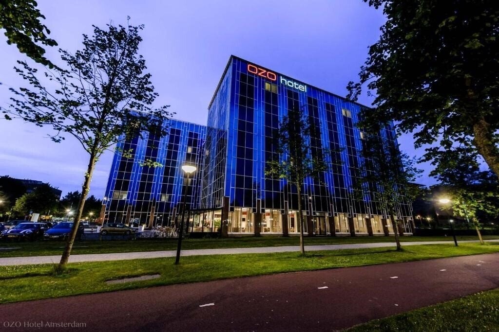 Готель OZO Hotels Arena Amsterdam 4*