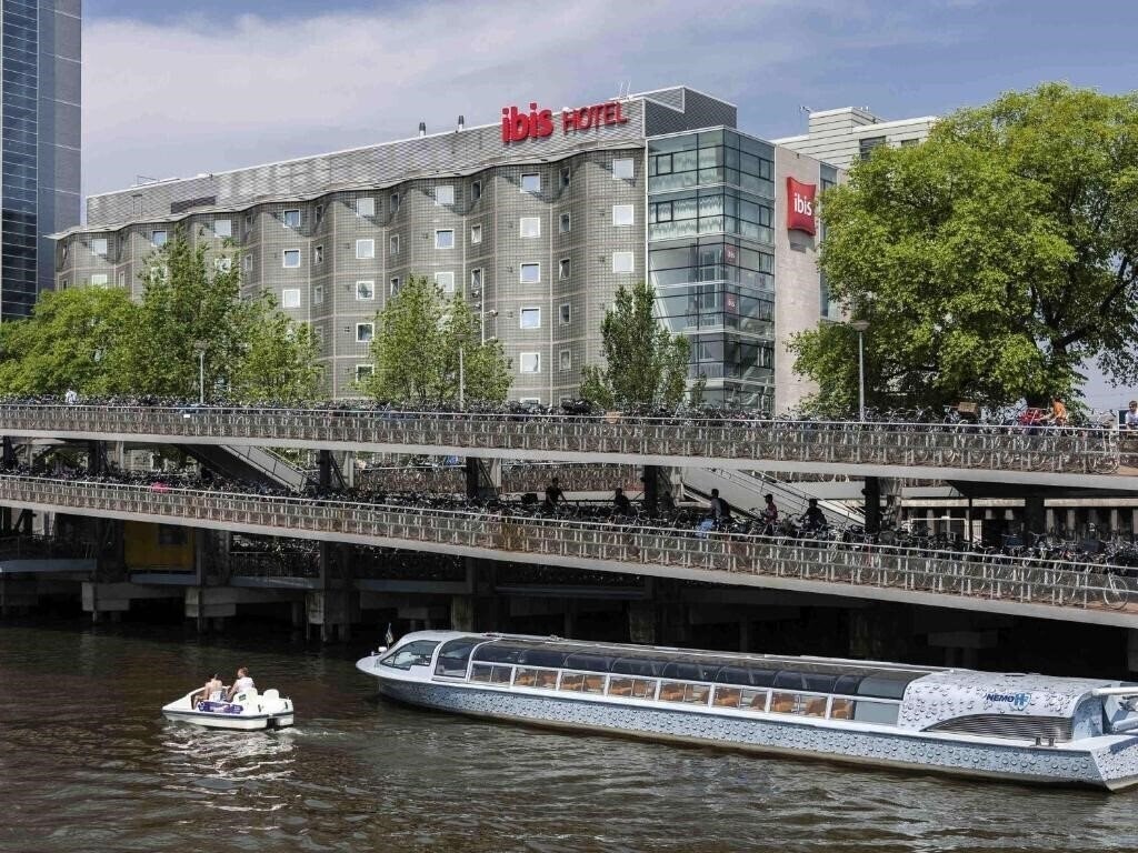 Картинка Ibis Amsterdam Centre 3*
