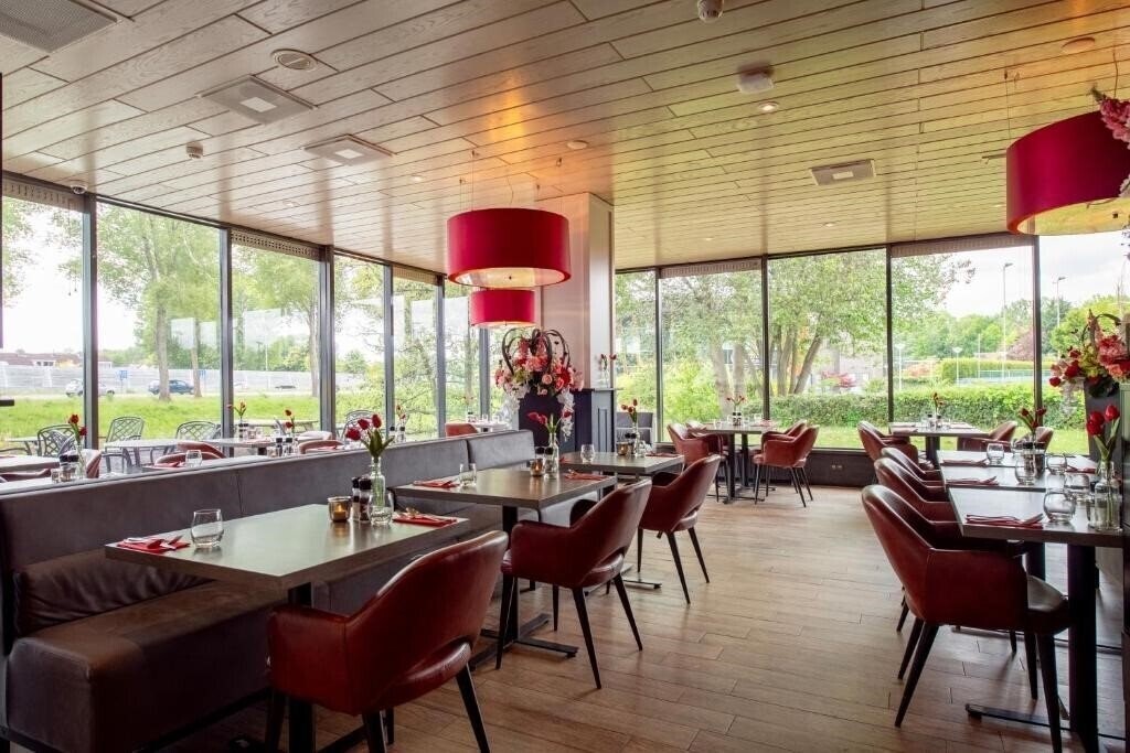 Изображение Bastion Schiphol Hoofddorp 3*
