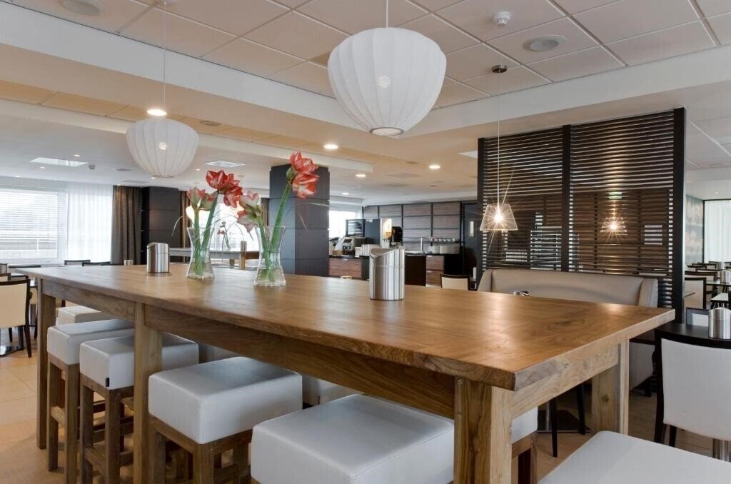 Зображення Holiday Inn Express Amsterdam - Sloterdijk Station 3*