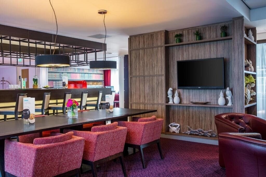 Картинка Holiday Inn Express Amsterdam - Sloterdijk Station 3*