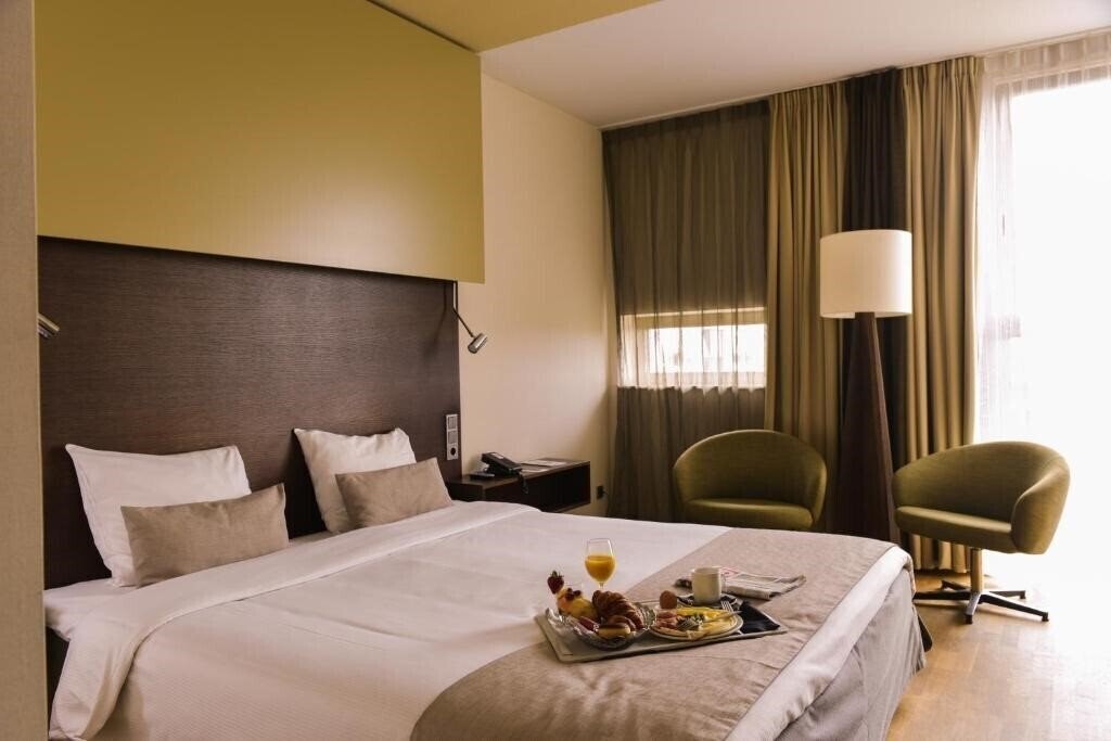 Картинка Dutch Design Hotel Artemis 4*